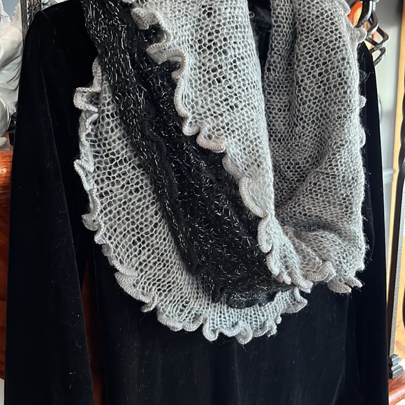 Women’s Mixit One Size Black And Gray Metallic Eternity Ruffle Scarf - Picture 3 of 9